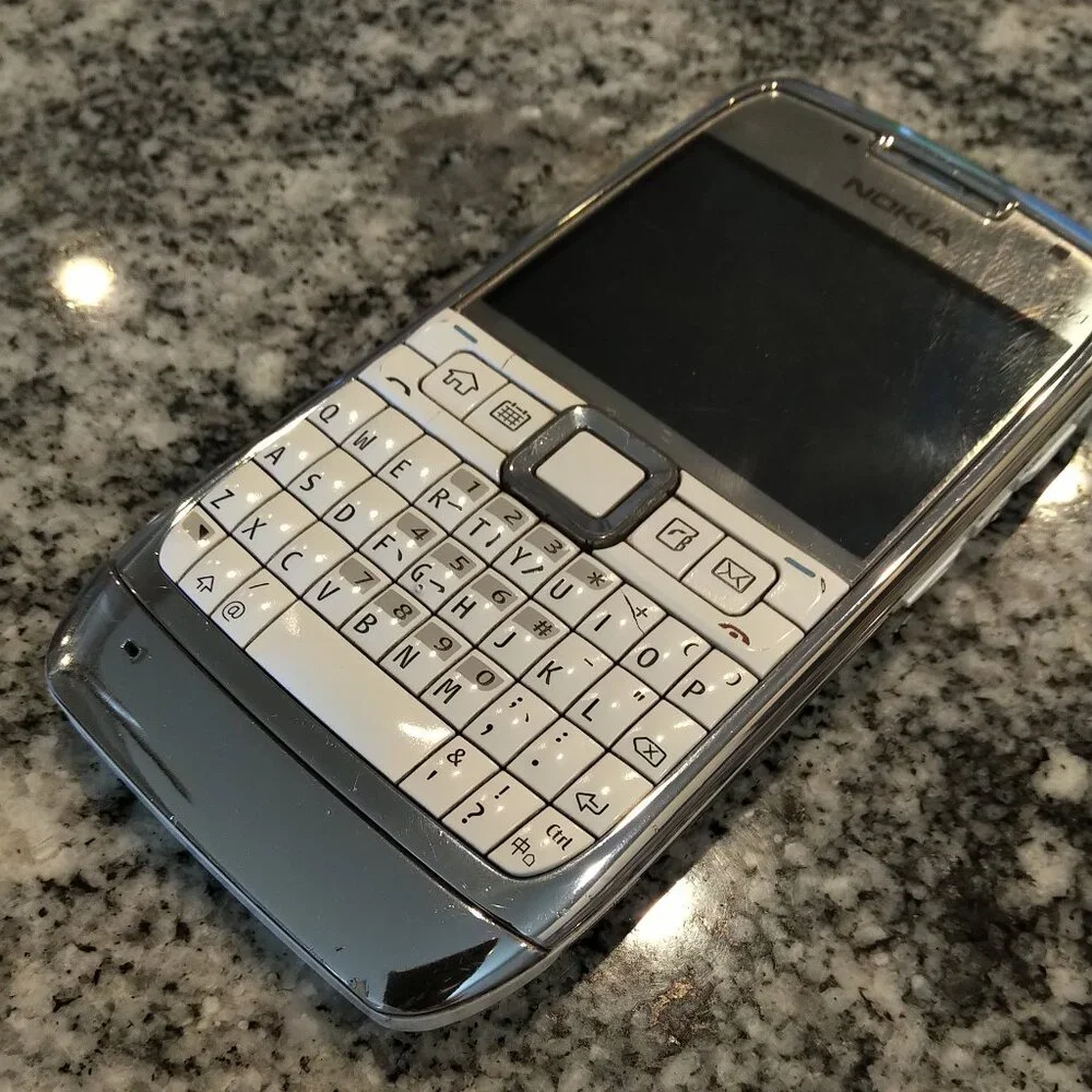 Nokia E Series E71 Phone